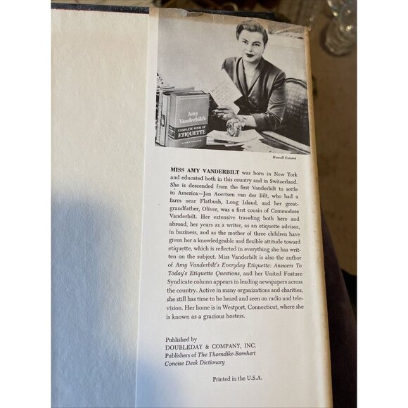 Amy Vanderbilts Complete Book of Etiquette Book 1958 Vintage Hardback Quantity 2 - Picture 4 of 7